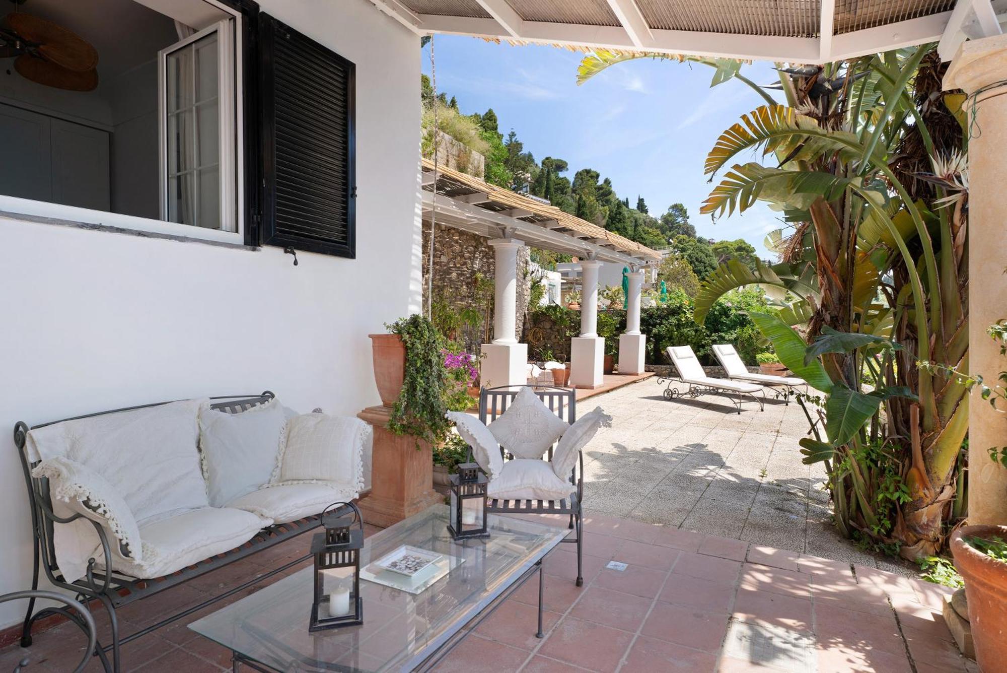 Bella Vista Capri